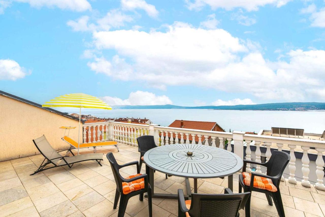Apartment In Crikvenica 39210 Exterior foto